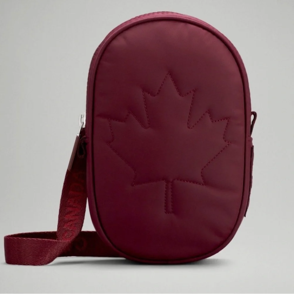 Lululemon Future Legacy Bag Red Merlot - Picture 2 of 10